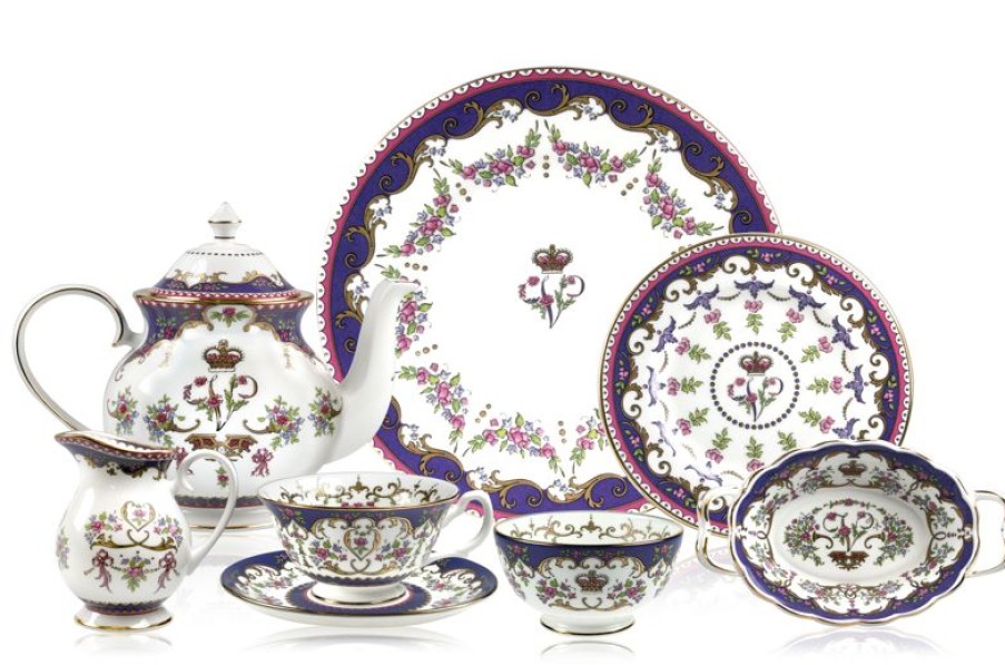 Royal Collection Shop Queen Victoria Sandwich Plate | Afternoon Tea