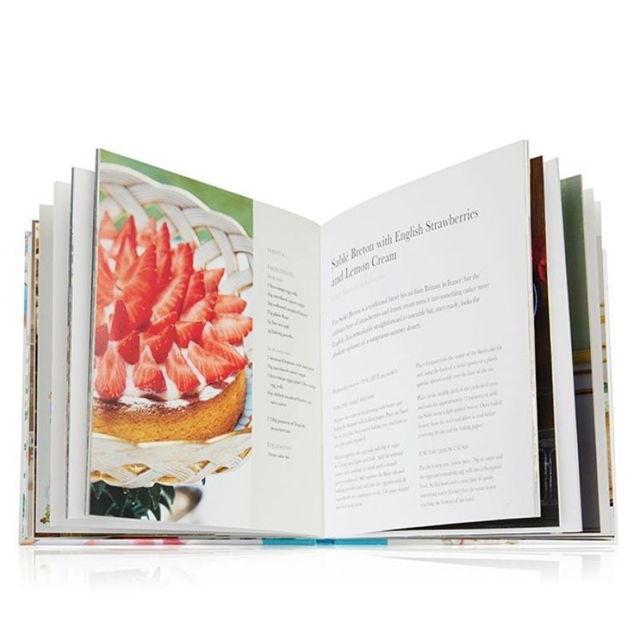 Royal Collection Shop A Royal Cookbook: Seasonal Recipes From Buckingham Palace | Bakeware